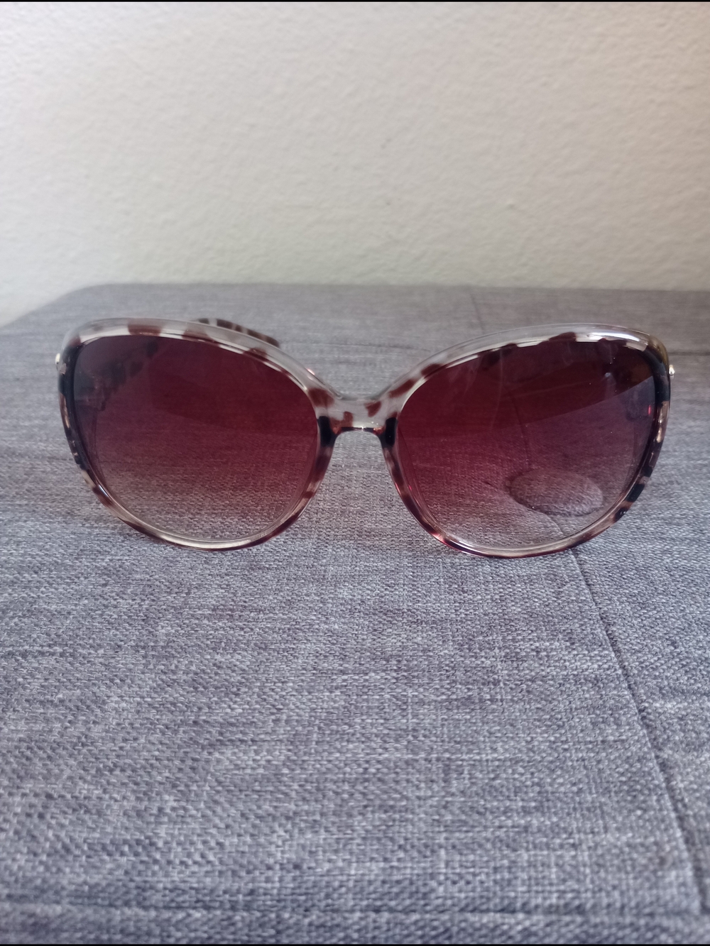 New Women's Oversized Sunglasses with Translucent Tortoise Frame